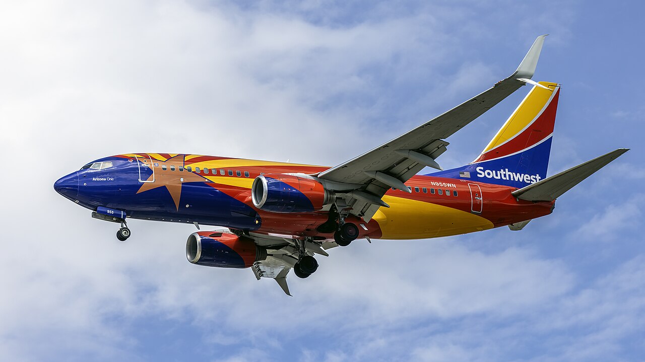 United Airlines Boeing 737-700