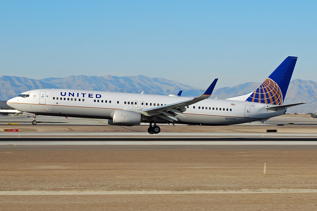 United Airlines Boeing 737-900ER